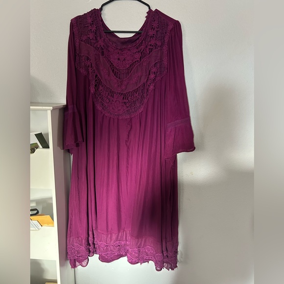 Source Unknown Tops - Elegant Lace Detail Women's Top - Purple magenta